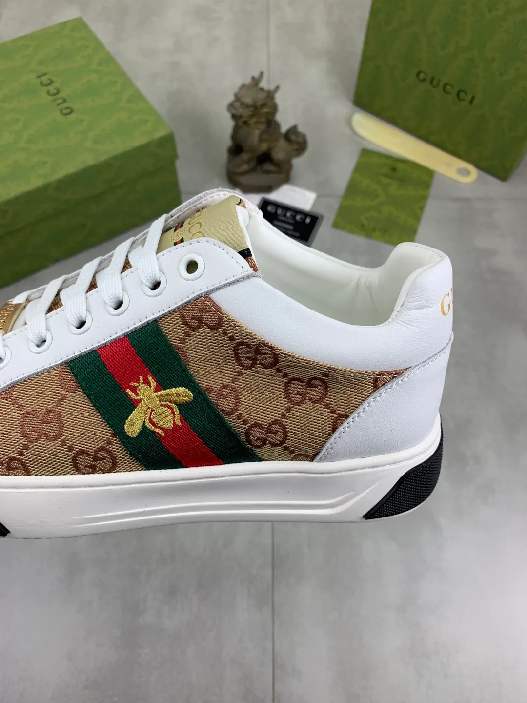 Men's shoes 💰P420💰 [New model] (GUCCI) official website's latest 🎁🎁casual and fashionable men's shoes 👟, hot style 💥 style is simple and elegant, exclusive for trendy men. Unique official website's latest brand double G elements 👑Original Gucci decoration, fashionable and generous, the fabric is original frosted calfskin ✅Fully imported first-layer pigskin lining, the official website specifies wear-resistant, lightweight original rubber casual outsole, the classic model is taken in kind at the counter🎬38-44 2️⃣ colors available